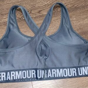 Under Armour Women's Charcoal Sports Bra size L